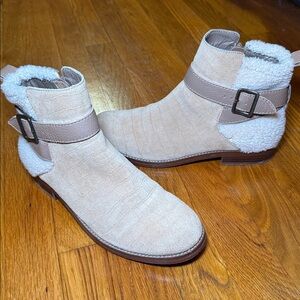 Kelsi Dagger Tan Suede Bootie With Buckle Detail Faux Shearling Size 8.5
